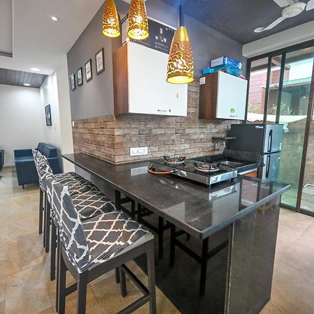 Malama Stay Ruturang Villa 4Bhk, 로나발라 외부 사진