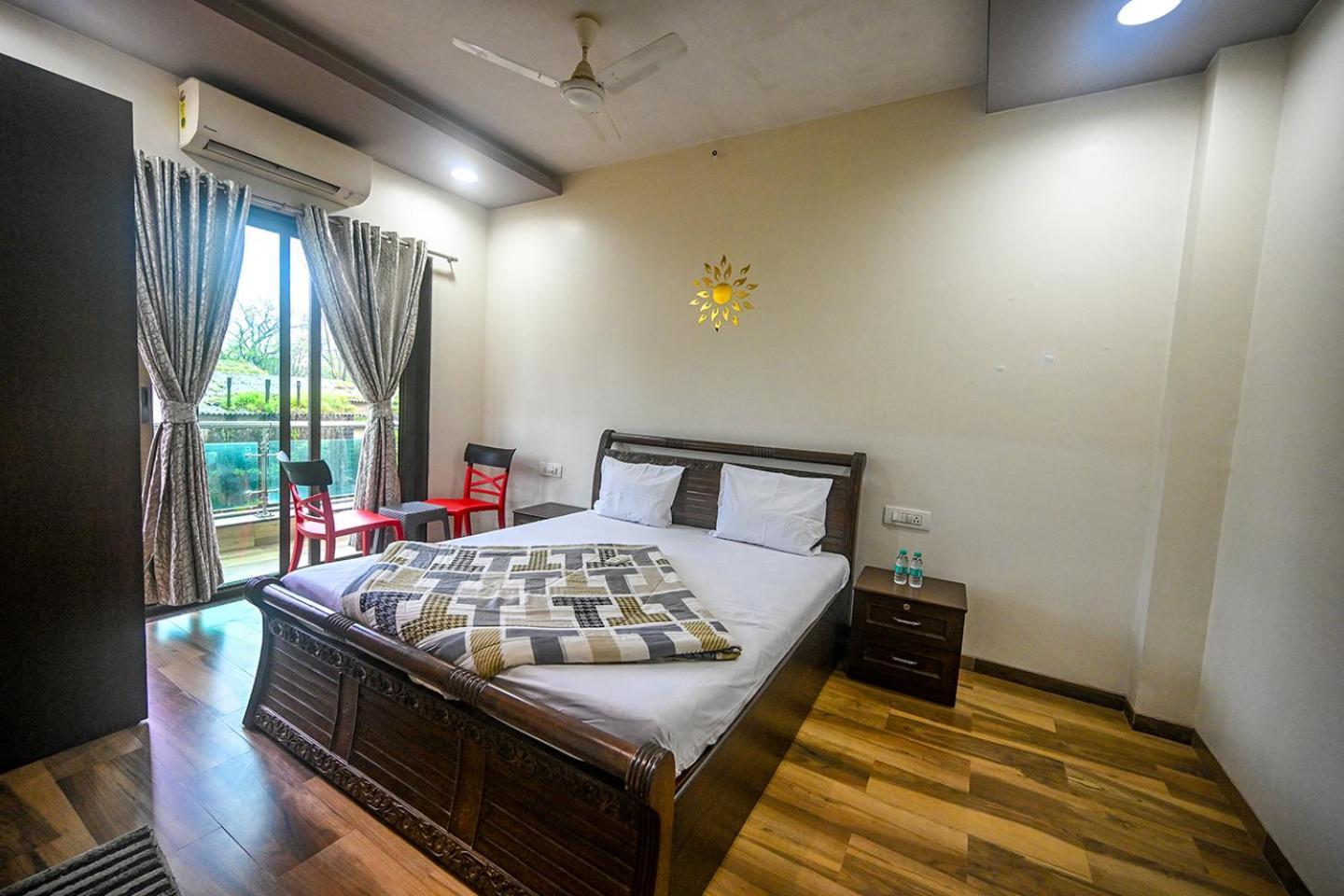 Malama Stay Ruturang Villa 4Bhk, 로나발라 외부 사진